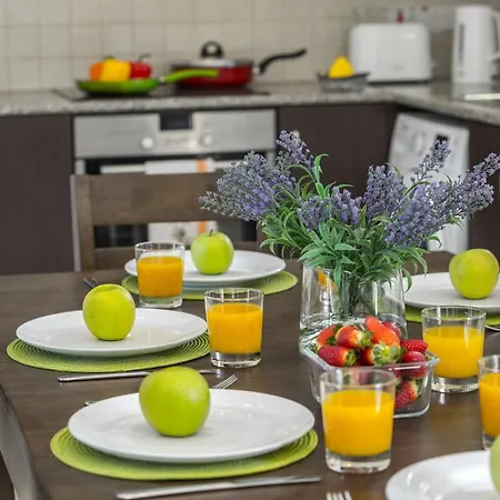 Villa Imagine You And Your Family Renting This Perfect Holiday Minutes From The Beach, 1412