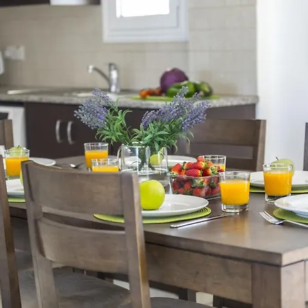 Imagine You And Your Family Renting This Perfect Holiday Minutes From The Beach, 1412 Βίλα Πρωταράς