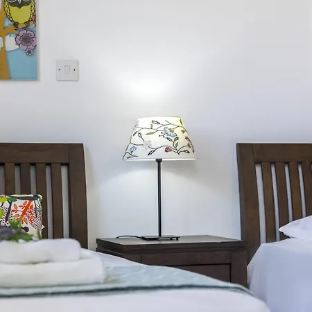 Imagine You And Your Family Renting This Perfect Holiday Minutes From The Beach, 1412 * Πρωταράς